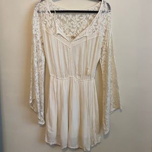 Short, long sleeve dress